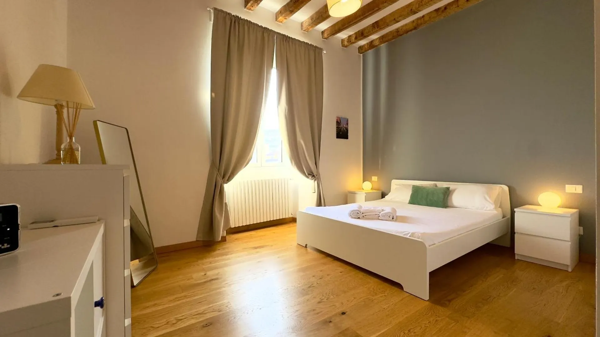 Cosy Navigli Apartment Milano 0*,